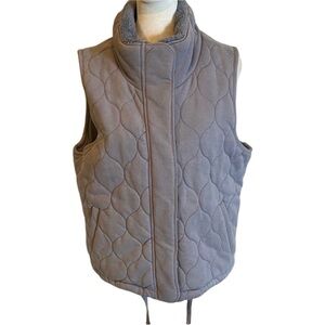 Calla by Carrie Underwood Quilted Gray Vest.Full Zip & Snap. Size M. 100% Cotton